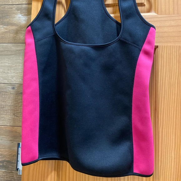 Slim and trim top - Picture 2 of 2